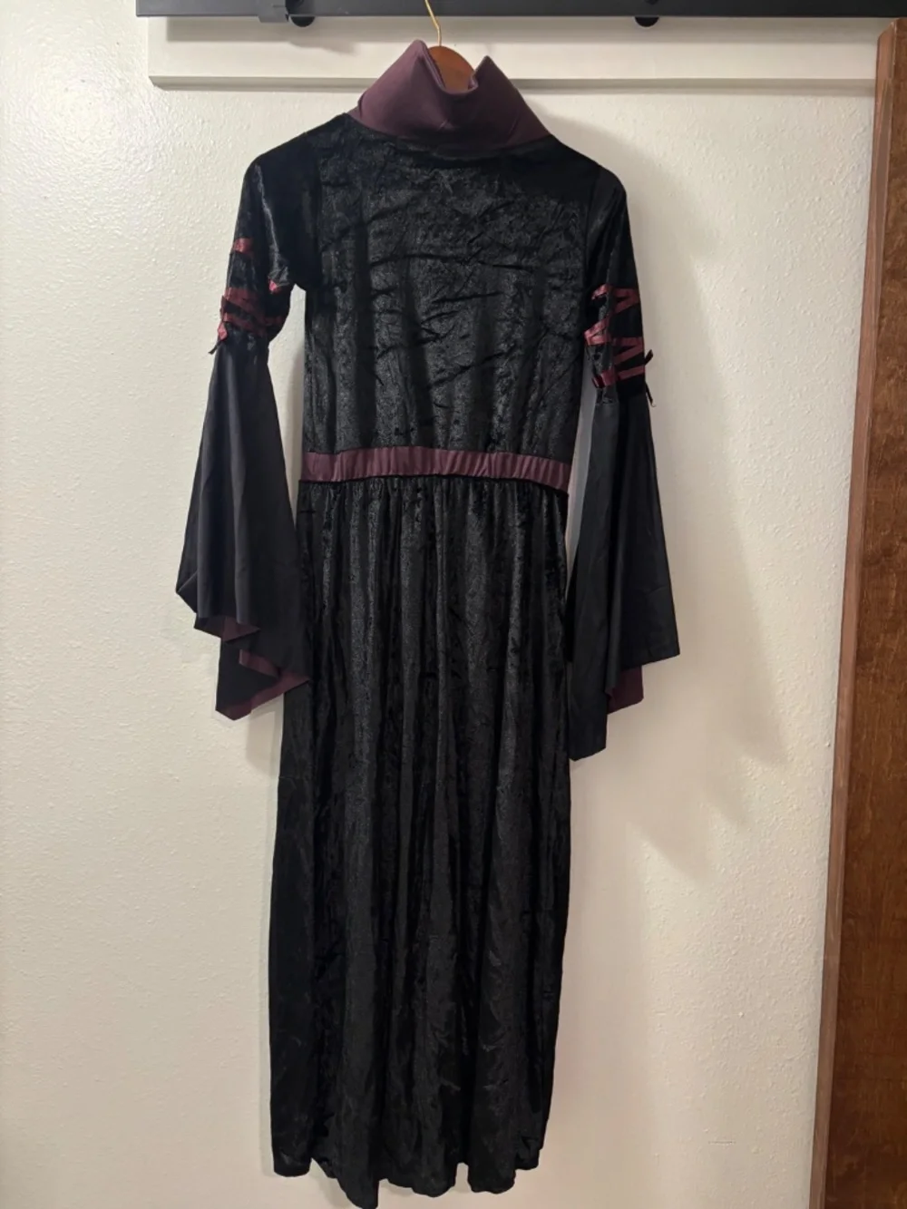 Spooktacular Creations Halloween Girls Royal Vampire Costume Sz XL